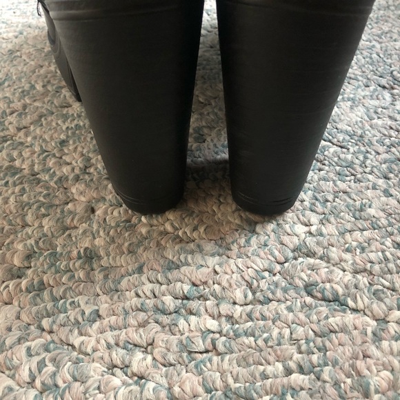 Guess Leather Boots - Picture 8 of 15